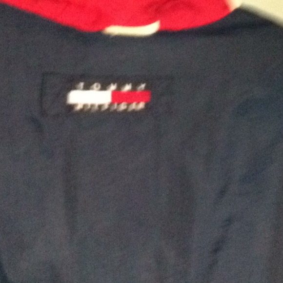 🔥🔥🔥windbreaker  with roll up hood.. no damage. - Picture 3 of 8